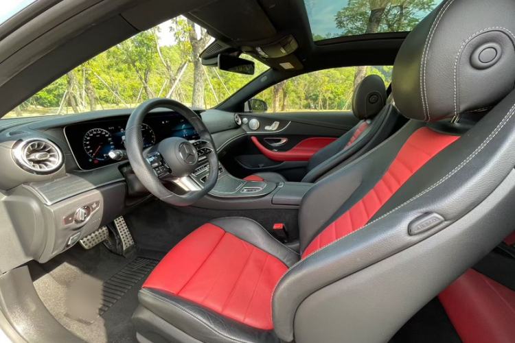 Used Mercedes-Benz E-Class 2021 E 260 Coupe Left Front Seat