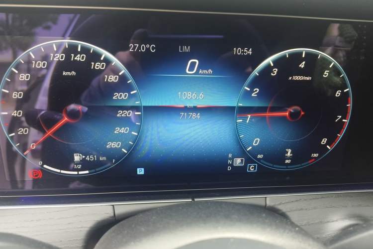 Used Mercedes-Benz E-Class 2021 Restyled E 300 L Sporty and Stylish Edition Odometer Close Up