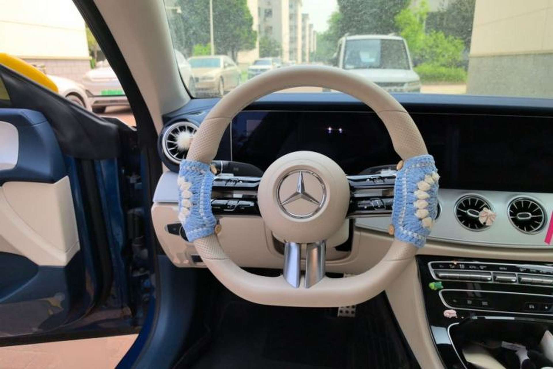 Used Mercedes-Benz E-Class 2021 Facelift E 260 Coupe Steering Wheel