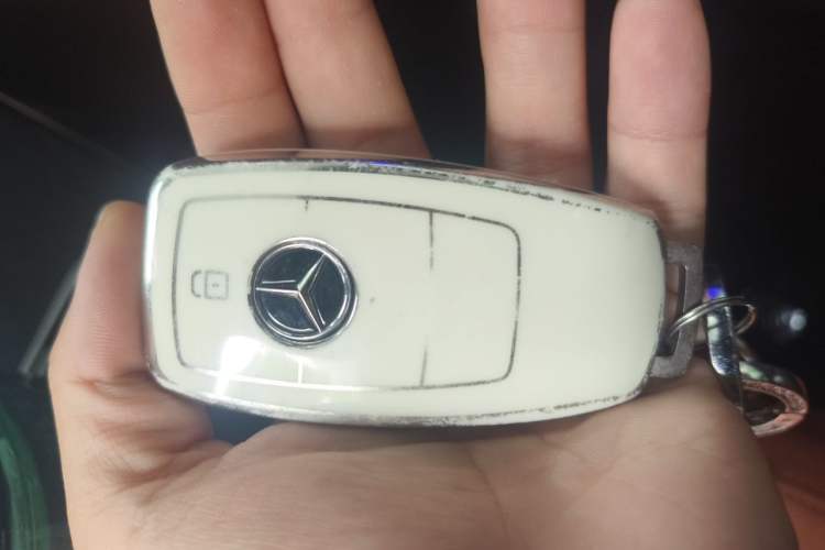 Used Mercedes-Benz E-Class 2021 Restyled E 300 L Sporty and Stylish Edition Vehicle Key