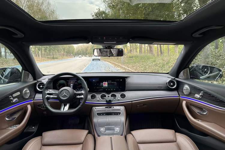 Used Mercedes-Benz E-Class 2022 Restyled E 260 L Sport Edition Audio And AC Panel