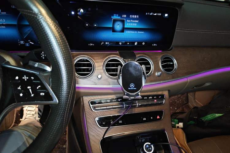 Used Mercedes-Benz E-Class 2022 Updated E 300 L Luxury Edition Audio And AC Panel