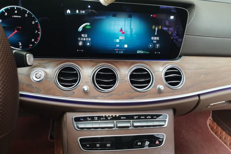 Used Mercedes-Benz E-Class 2022 Revised Version E 300 L Fashion Edition Audio And AC Panel