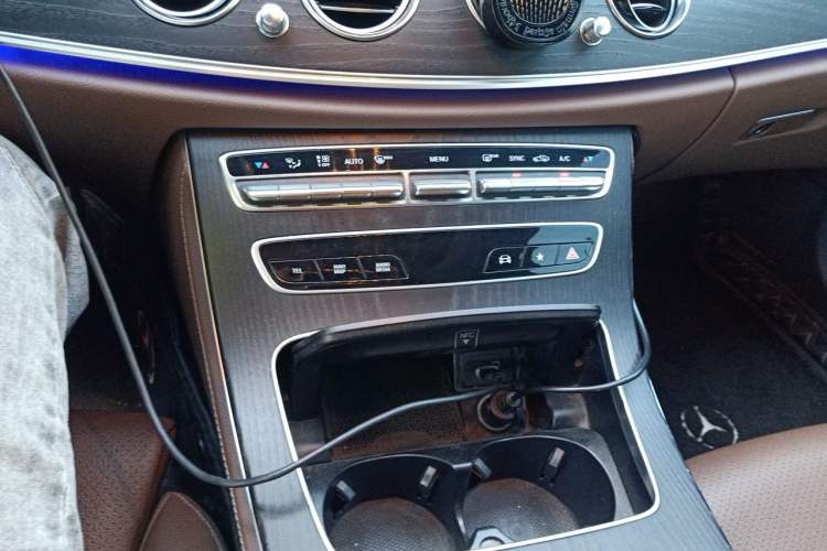 Used Mercedes-Benz E-Class 2022 Revised E 300 L Sporty and Stylish Edition Audio And AC Panel