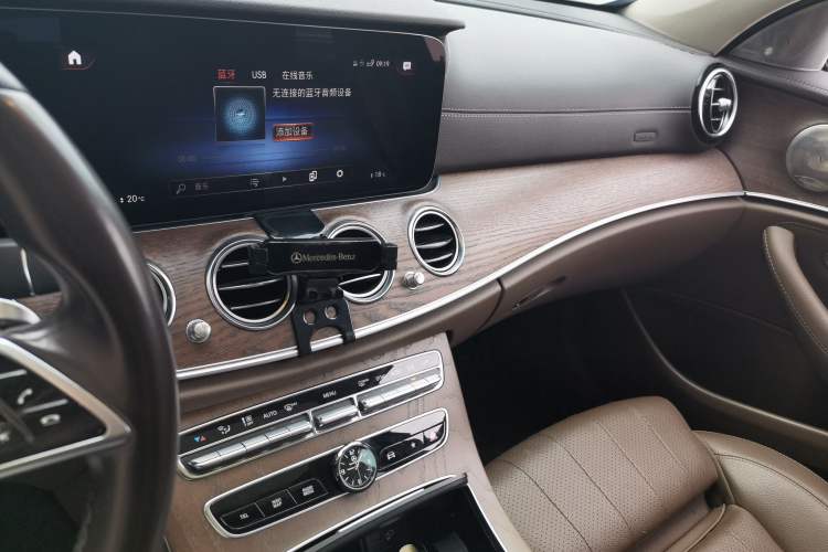 Used Mercedes-Benz E-Class 2022 Updated E 260 L Audio And AC Panel