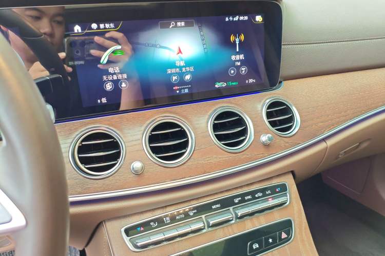 Used Mercedes-Benz E-Class 2022 Revised Version E 300 L Luxury Edition Audio And AC Panel
