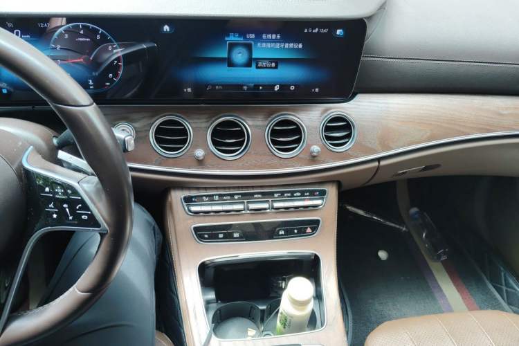 Used Mercedes-Benz E-Class 2022 Revised Version E 300 L Fashion Edition Audio And AC Panel