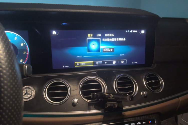 Used Mercedes-Benz E-Class 2022 Revised Version E 300 L Sporty and Stylish Edition Audio And AC Panel
