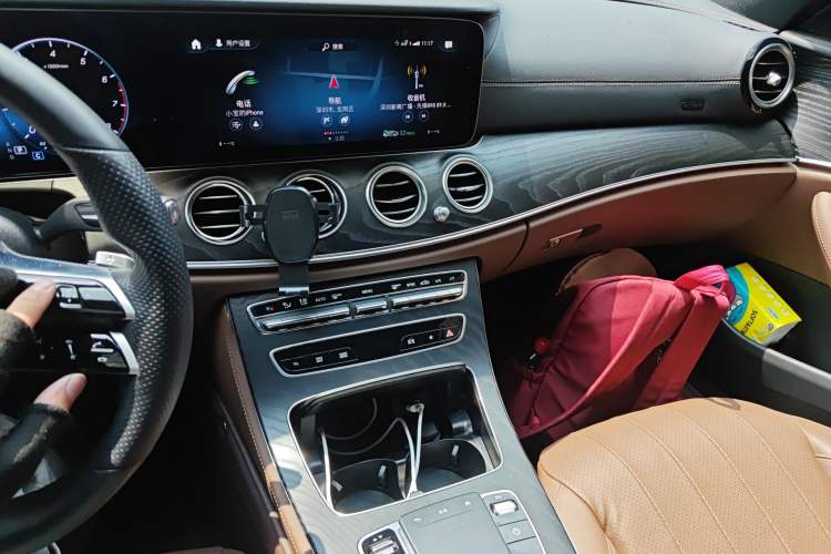 Used Mercedes-Benz E-Class 2022 E 260 Stylish Sports Edition Audio And AC Panel