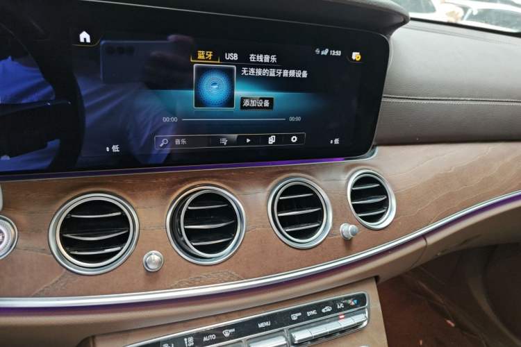 Used Mercedes-Benz E-Class 2022 Revised Version E 300 L Luxury Edition Audio And AC Panel
