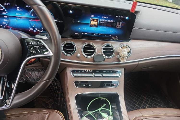Used Mercedes-Benz E-Class 2022 E 260 L Audio And AC Panel