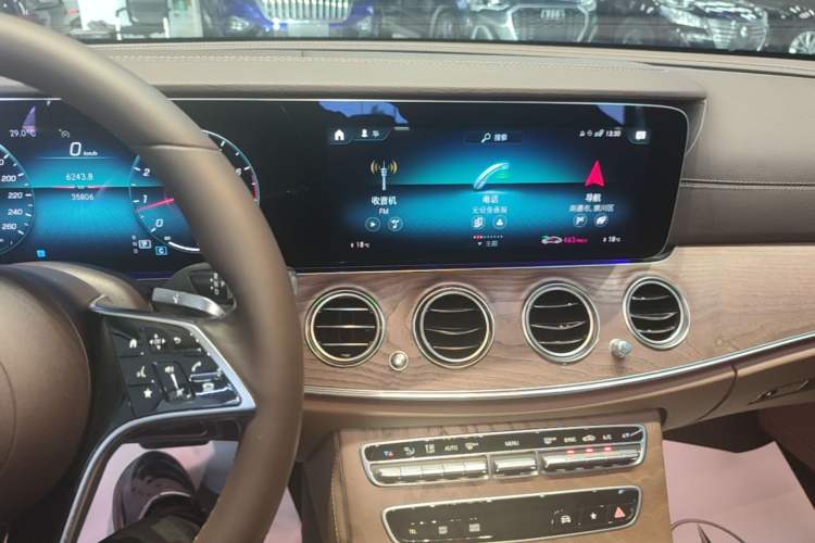 Used Mercedes-Benz E-Class 2022 Revised Version E 300 L Fashion Edition Audio And AC Panel