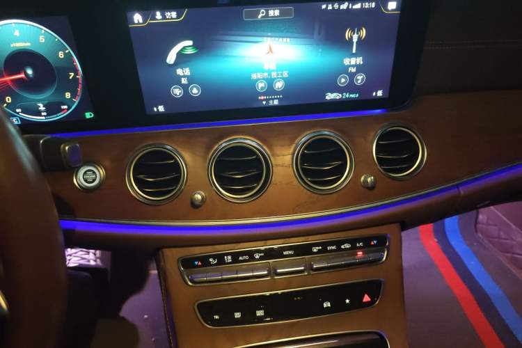 Used Mercedes-Benz E-Class 2022 Second Facelift E 300 L Fashion Edition Audio And AC Panel