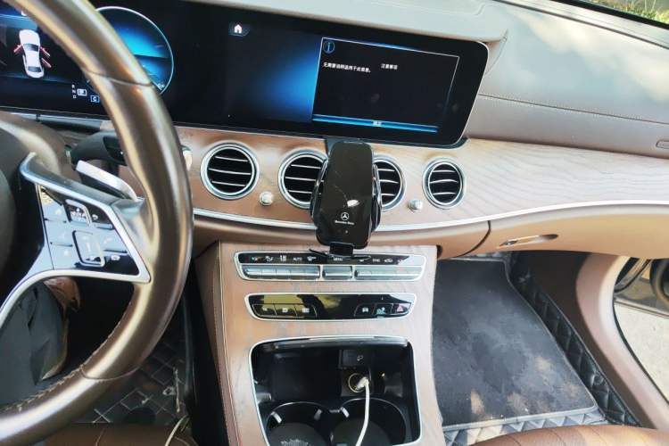 Used Mercedes-Benz E-Class 2022 E 300 L Stylish Model Audio And AC Panel