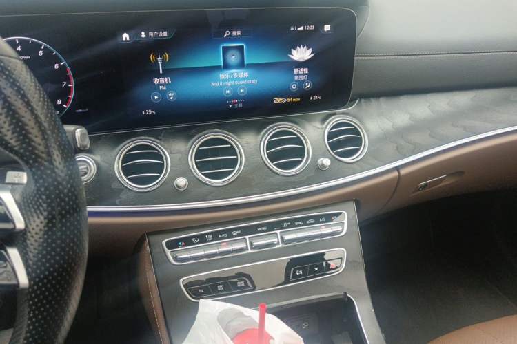 Used Mercedes-Benz E-Class 2022 E 300 Stylish Sports Edition Audio And AC Panel