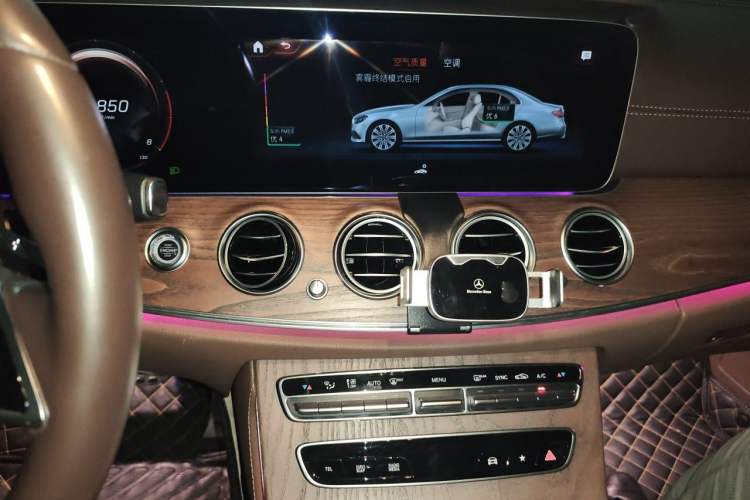 Used Mercedes-Benz E-Class 2022 Updated E 260 L Audio And AC Panel