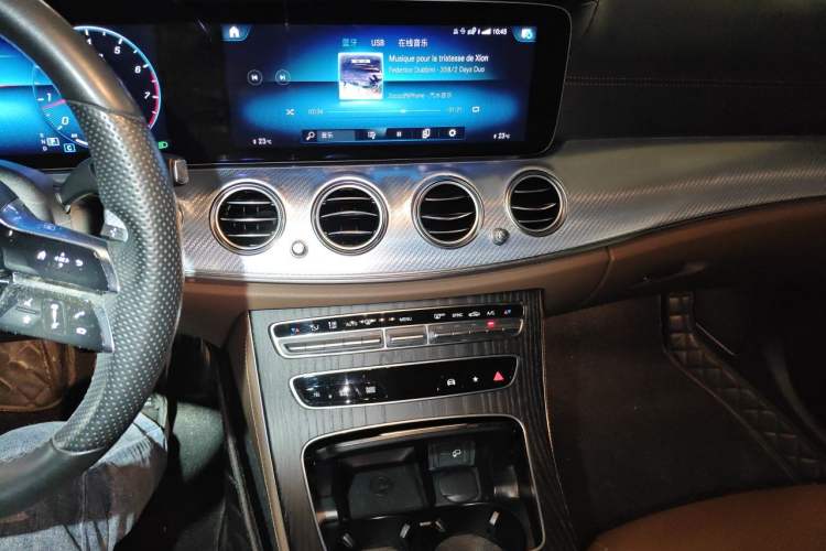 Used Mercedes-Benz E-Class 2022 Revised Version E 300 L Sporty and Stylish Edition Audio And AC Panel
