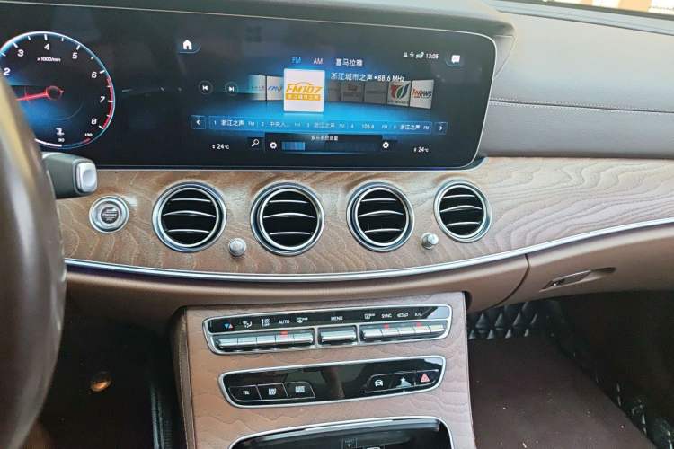 Used Mercedes-Benz E-Class 2022 E 300 L Stylish Model Audio And AC Panel