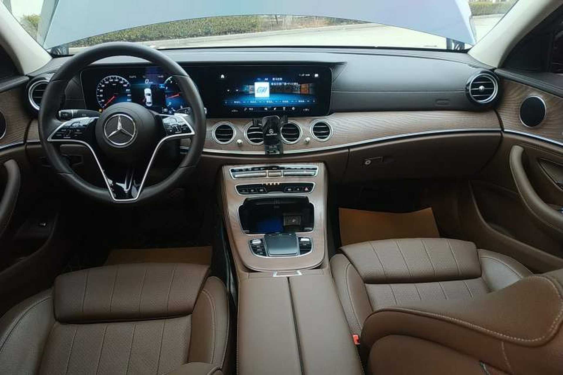 Used Mercedes-Benz E-Class 2022 E 260 L Audio And AC Panel