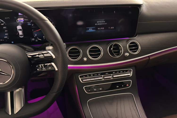 Used Mercedes-Benz E-Class 2022 Revised Version E 300 L Sporty and Stylish Edition Audio And AC Panel