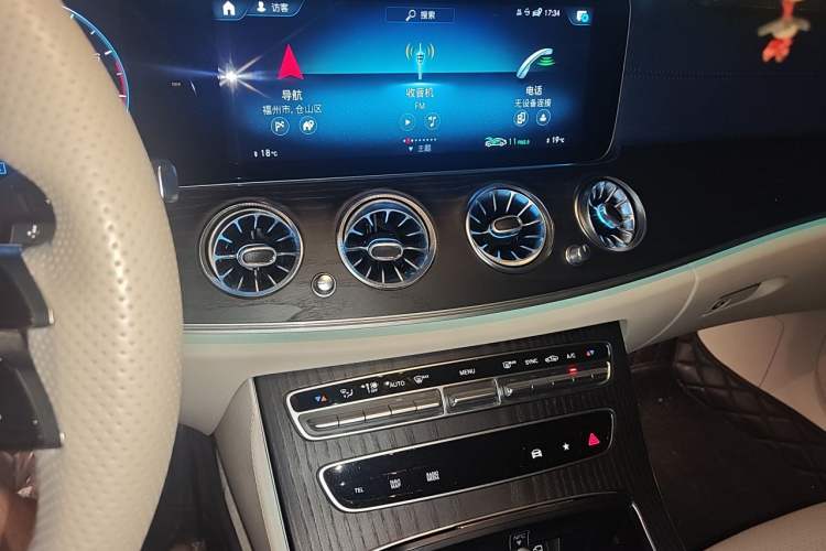 Used Mercedes-Benz E-Class 2022 Restyled E 260 L Sport Edition Audio And AC Panel