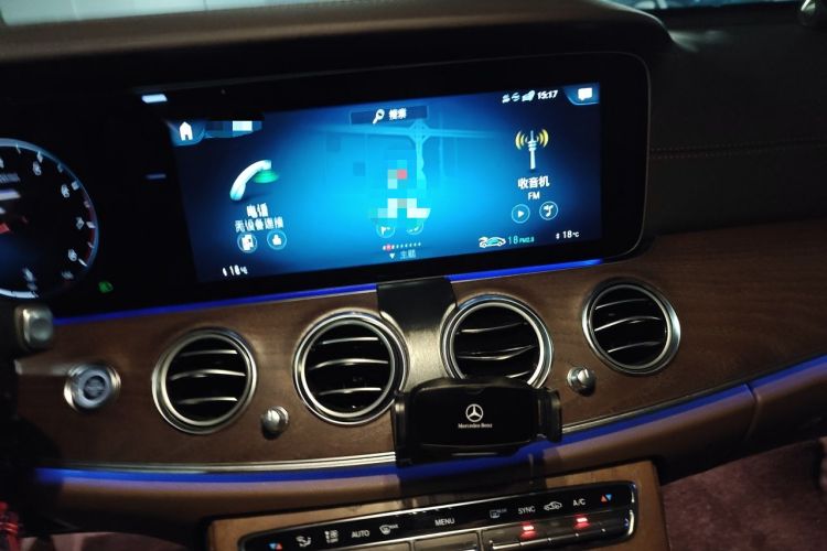 Used Mercedes-Benz E-Class 2022 Second Facelift E 300 L Fashion Edition Audio And AC Panel