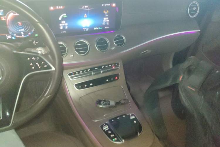 Used Mercedes-Benz E-Class 2022 E 300 L Stylish Model Audio And AC Panel