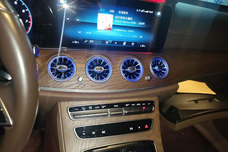 Used Mercedes-Benz E-Class 2022 E 300 L Premium Edition Audio And AC Panel
