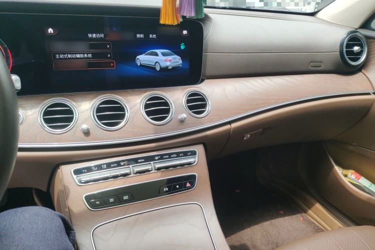 Used Mercedes-Benz E-Class 2022 E 300 L Luxury Model Audio And AC Panel