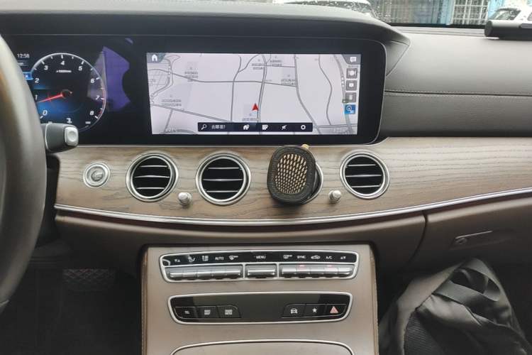 Used Mercedes-Benz E-Class 2022 Revised Version E 300 L Luxury Edition Audio And AC Panel