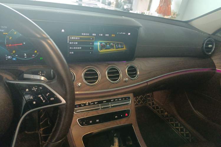 Used Mercedes-Benz E-Class 2022 Second Facelift E 260 L Audio And AC Panel