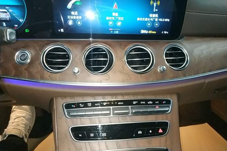 Used Mercedes-Benz E-Class 2022 E 300 L Luxury Model Audio And AC Panel