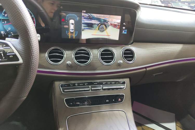 Used Mercedes-Benz E-Class 2022 E 260 L Audio And AC Panel