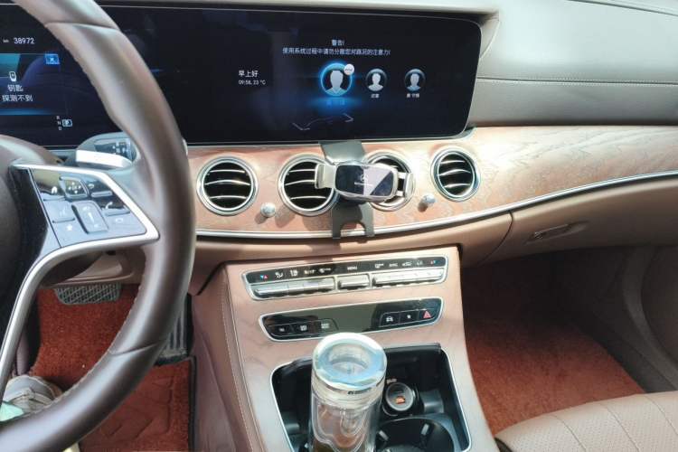 Used Mercedes-Benz E-Class 2022 Updated E 300 L Luxury Edition Audio And AC Panel