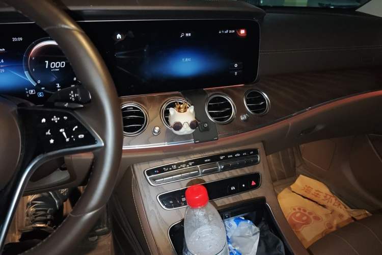 Used Mercedes-Benz E-Class 2022 E 260 L Audio And AC Panel