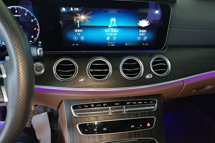 Used Mercedes-Benz E-Class 2022 Revised Version E 300 L Sporty and Stylish Edition Audio And AC Panel