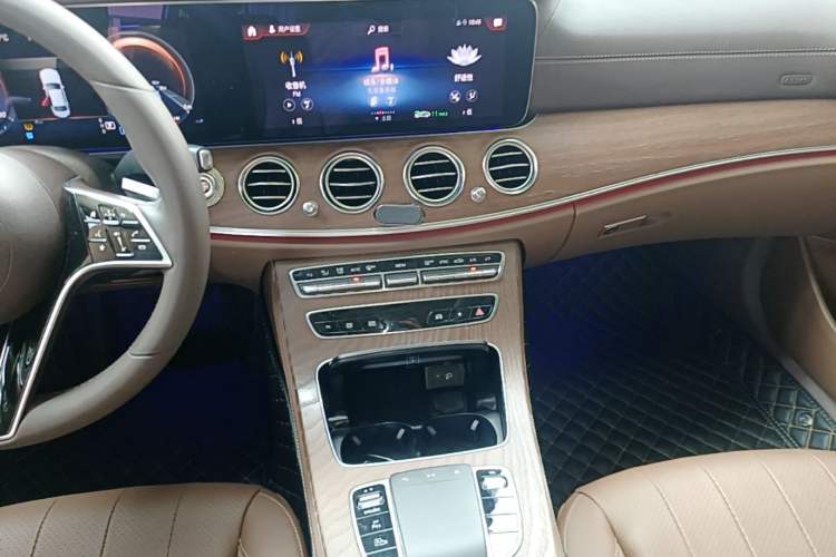 Used Mercedes-Benz E-Class 2022 E 300 L Stylish Model Audio And AC Panel