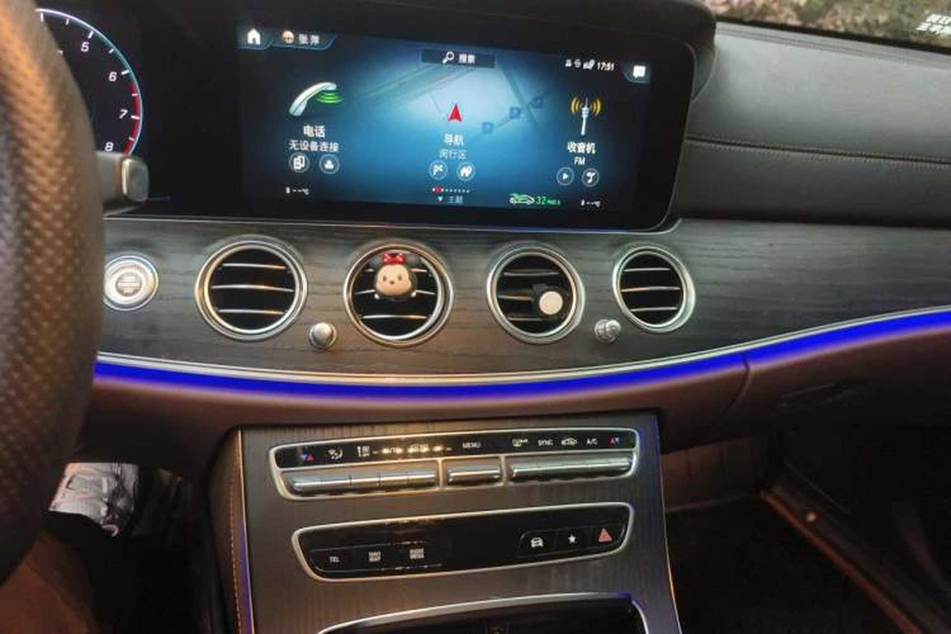 Used Mercedes-Benz E-Class 2022 Revised Version E 300 L Sporty and Stylish Edition Audio And AC Panel