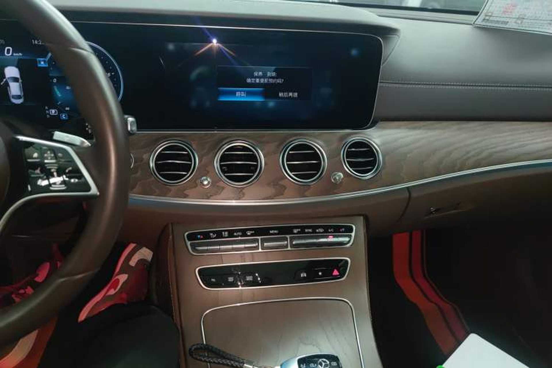 Used Mercedes-Benz E-Class 2022 Revised Version E 300 L Luxury Edition Audio And AC Panel