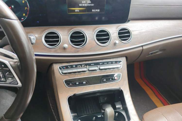 Used Mercedes-Benz E-Class 2022 Second Facelift E 300 L Luxury Edition Audio And AC Panel