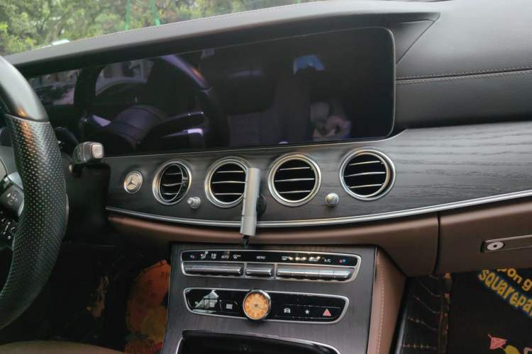 Used Mercedes-Benz E-Class 2022 E 260 L Sport Edition Audio And AC Panel