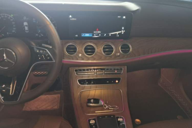 Used Mercedes-Benz E-Class 2022 E 300 L Stylish Model Audio And AC Panel
