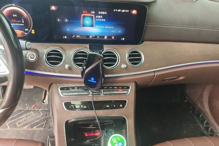 Used Mercedes-Benz E-Class 2022 Updated E 300 L Luxury Edition Audio And AC Panel