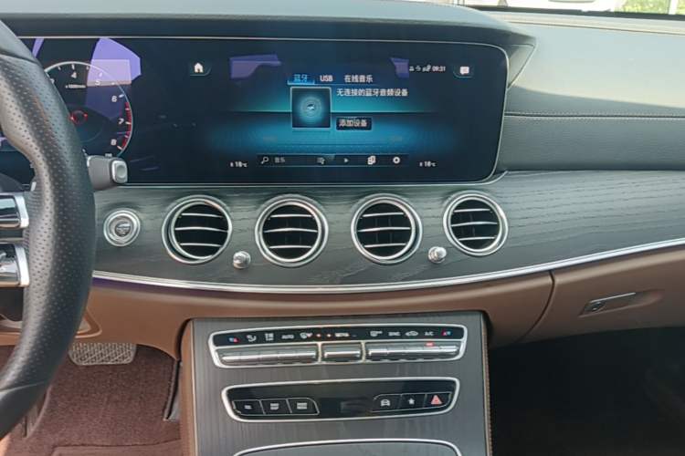 Used Mercedes-Benz E-Class 2022 Revised E 300 L Sporty and Stylish Edition Audio And AC Panel