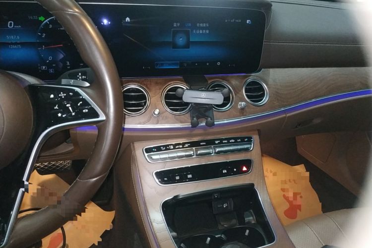 Used Mercedes-Benz E-Class 2022 Updated E 300 L Luxury Edition Audio And AC Panel