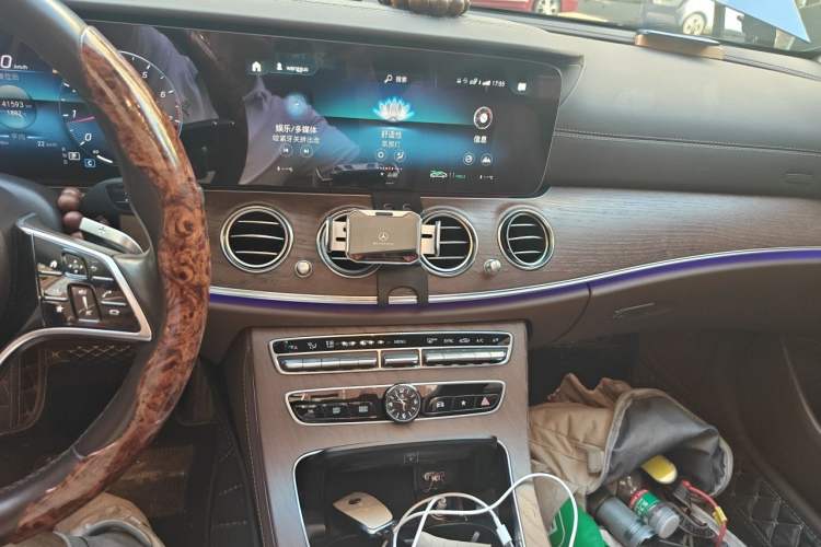 Used Mercedes-Benz E-Class 2022 E 300 L Stylish Model Audio And AC Panel