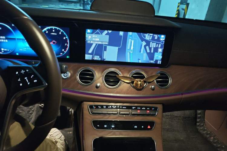 Used Mercedes-Benz E-Class 2022 E 260 L Audio And AC Panel