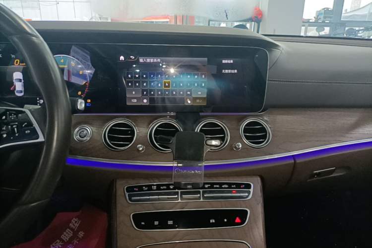 Used Mercedes-Benz E-Class 2022 E 300 L Stylish Model Audio And AC Panel