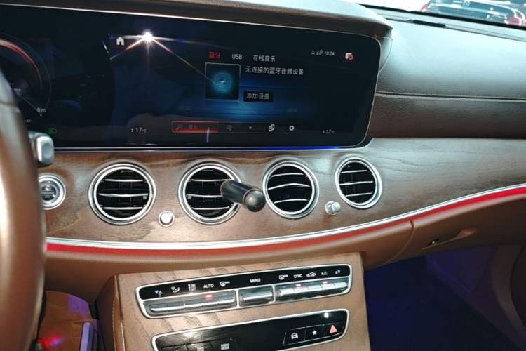 Used Mercedes-Benz E-Class 2022 Revised Version E 300 L Luxury Edition Audio And AC Panel