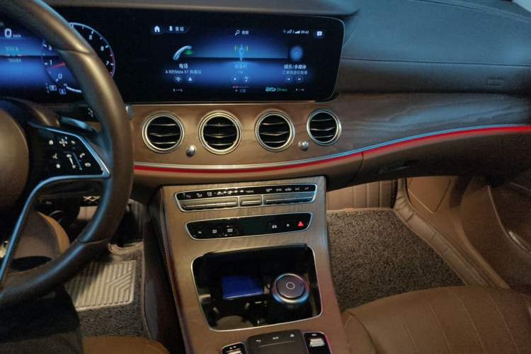 Used Mercedes-Benz E-Class 2022 Revised Version E 300 L Luxury Edition Audio And AC Panel